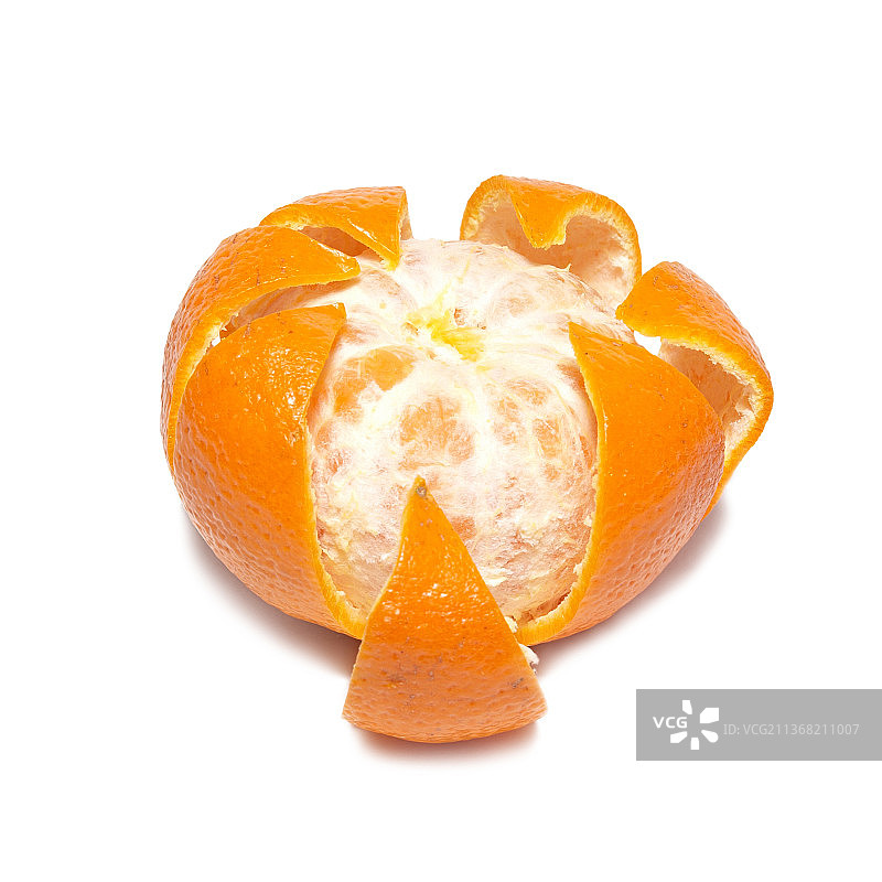 去皮橘子特写，白色背景图片素材