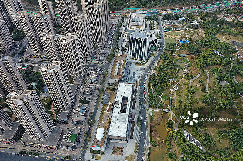 广东省深圳市坪山区政府和中心公园航拍图片素材