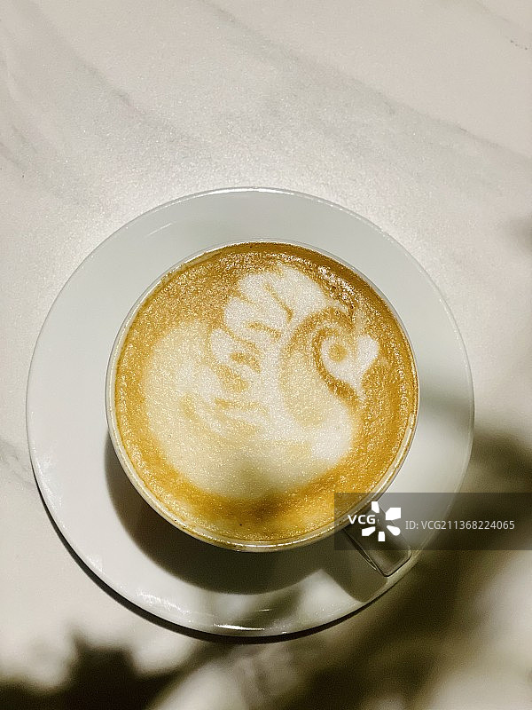 桌上的咖啡，高角度视图，科伦坡，斯里兰卡图片素材