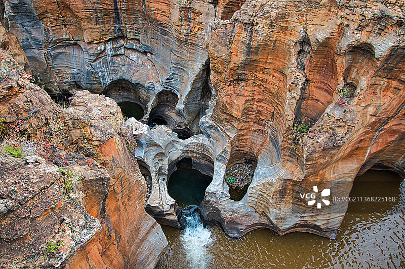 非洲重游之旅：伯克的幸运壶穴岩层景观图片素材