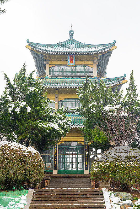 2022年武汉东湖行吟阁景区雪景图片素材