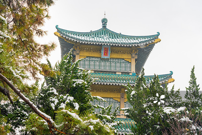 2022年武汉东湖行吟阁景区雪景图片素材