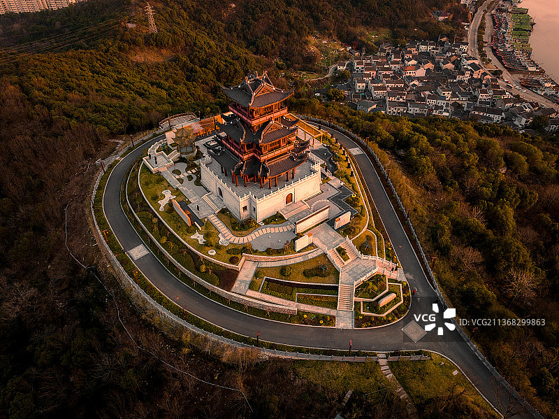 浙江省舟山市岱山安澜阁日落航拍图片素材