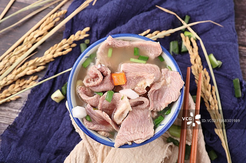 牛三星牛羊杂美食牛舌牛栏图片素材