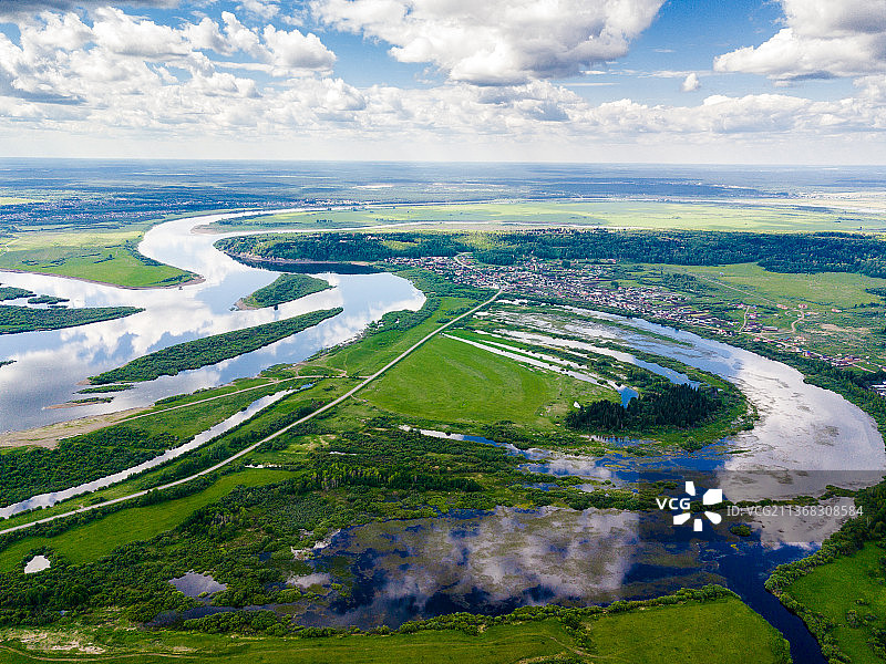 瓦休甘沼泽鸟瞰，俄罗斯托木斯克州图片素材
