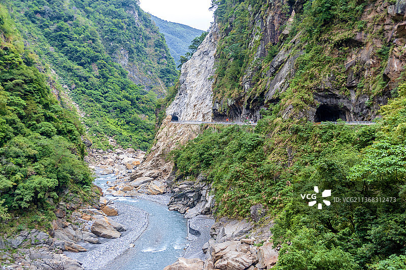 中国台湾花莲太鲁阁燕子口步道图片素材