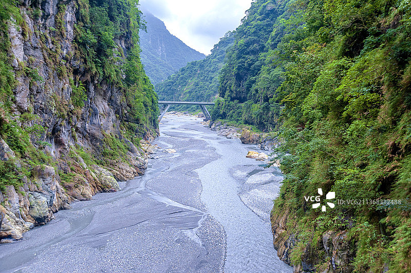 中国台湾花莲太鲁阁燕子口步道图片素材