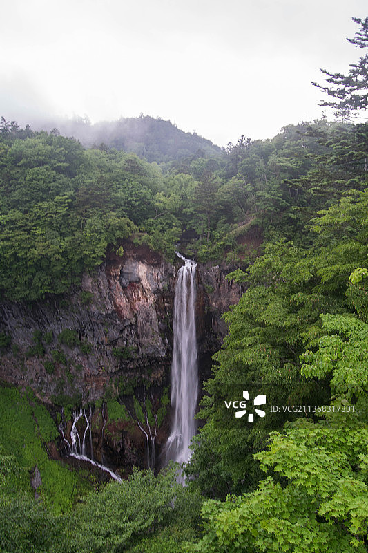 日本栃木县日光森林瀑布美景图片素材
