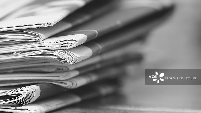模糊的印度尼西亚旧报纸图片素材