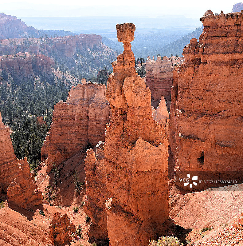 雷神之锤，岩层景观图片素材