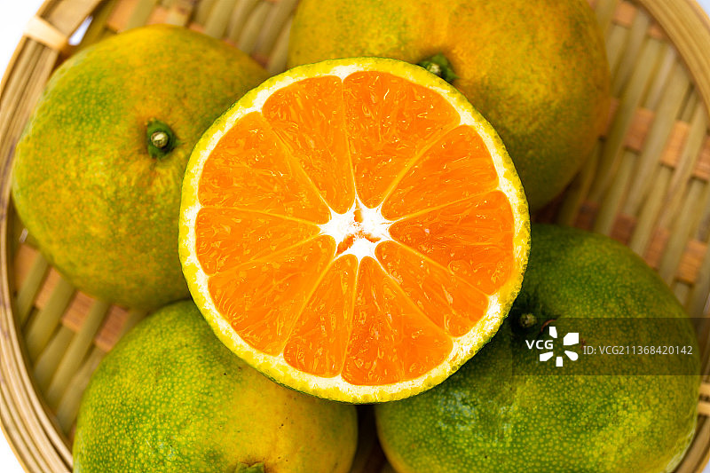 新鲜的橘子水果图片素材