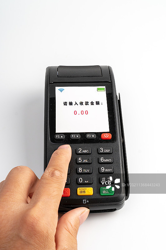 使用pos机刷卡付款图片素材