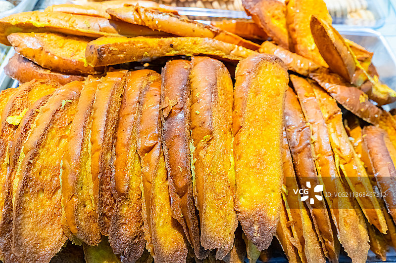 中国面包店里的热狗全麦面包图片素材