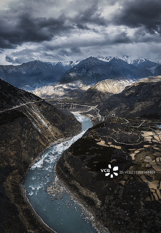 世界最大最深大峡谷雅鲁藏布大峡谷图片素材