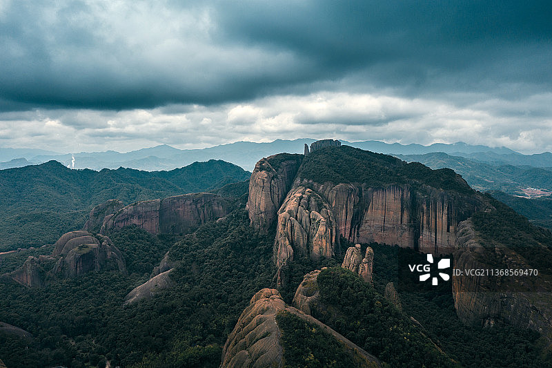 航拍上饶弋阳龟峰图片素材