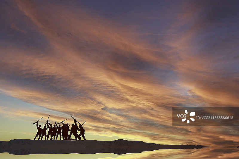 雕塑，长征，纪念胜利会师图片素材