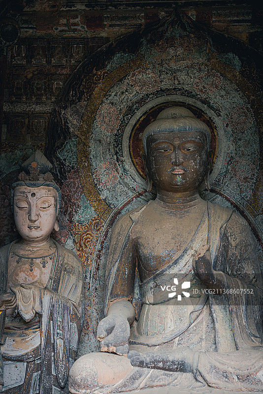 悬崖峭壁上的中国四大石窟 麦积山石窟 最美东方微笑图片素材