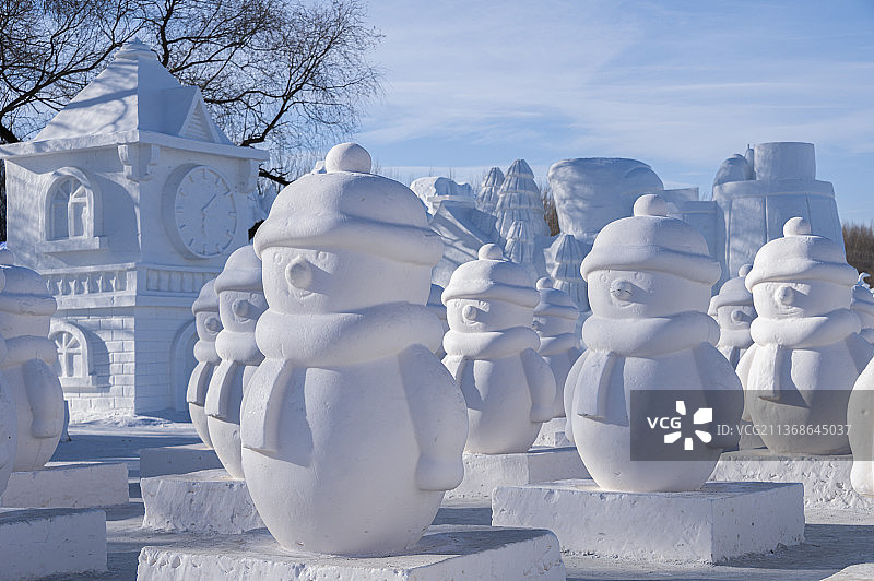 冰雪娃娃团图片素材