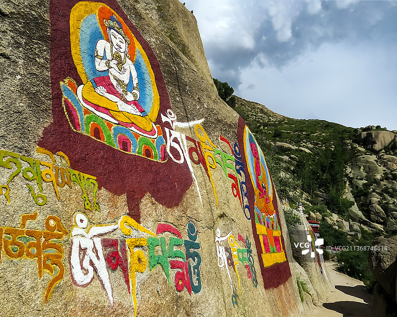 西藏拉萨色拉寺后山图片素材