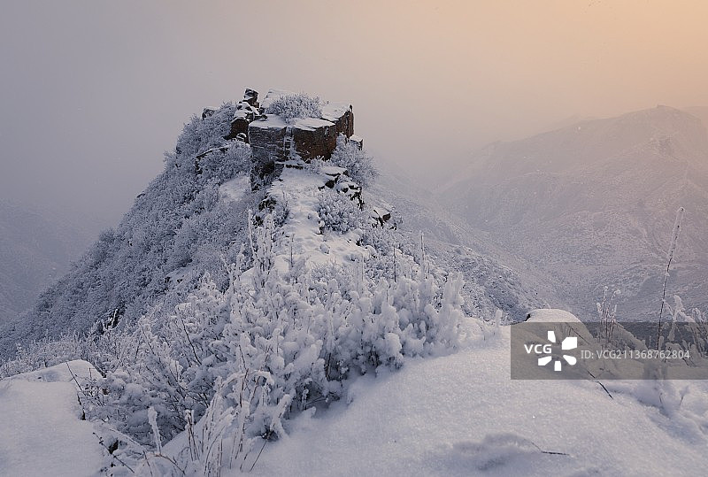 张家口万全县长城冬雪雾凇图片素材