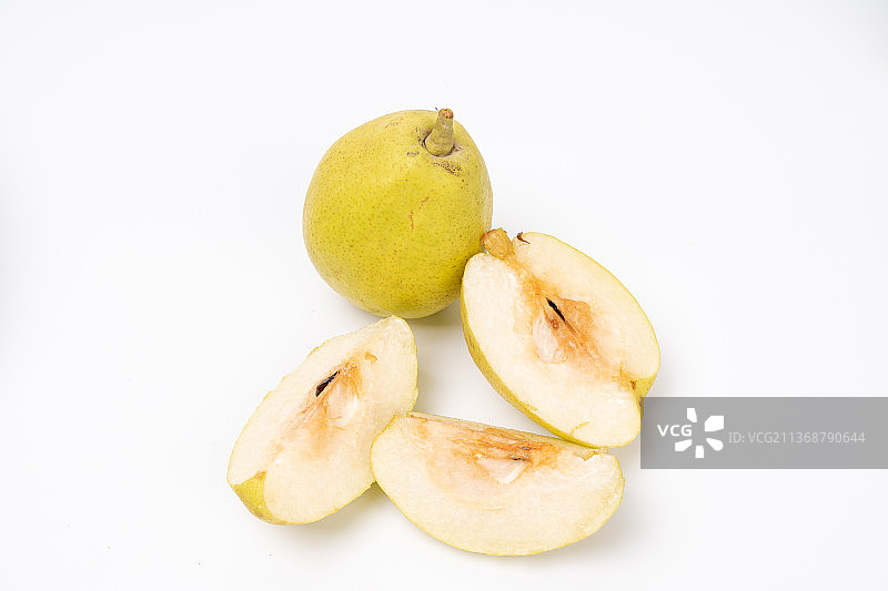 新鲜水果库尔勒香梨特写木纹背景图片素材