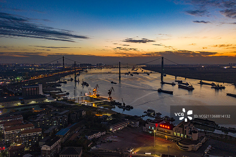 航拍湖南岳阳城陵矶港图片素材