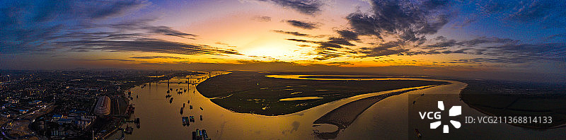 航拍湖南岳阳城陵矶港图片素材