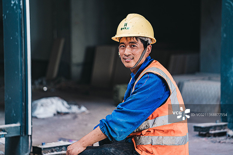 工人的微笑图片素材