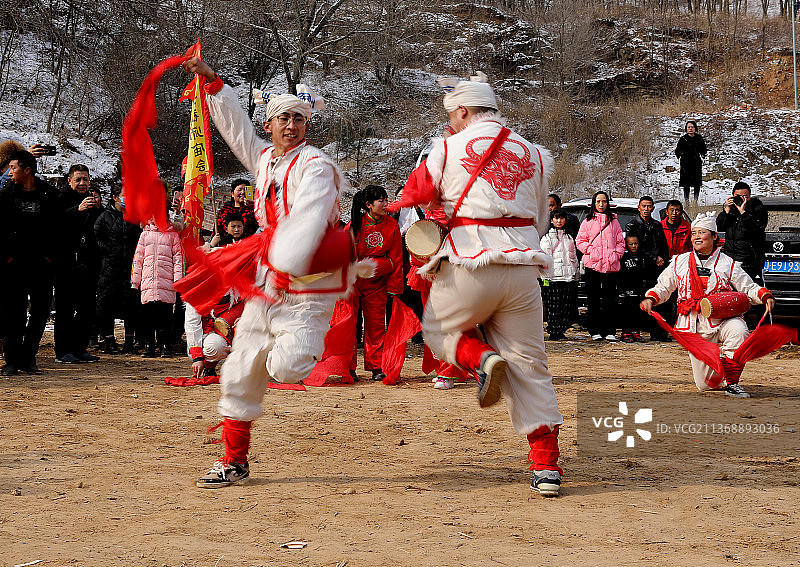 安塞村落腰鼓闹新春图片素材