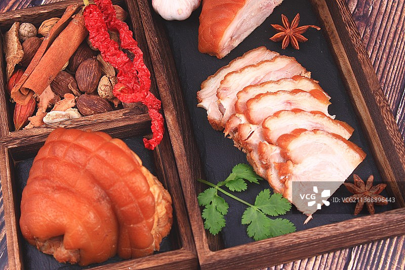 中国美食卤味熟食红烧肘子静物棚拍图片素材