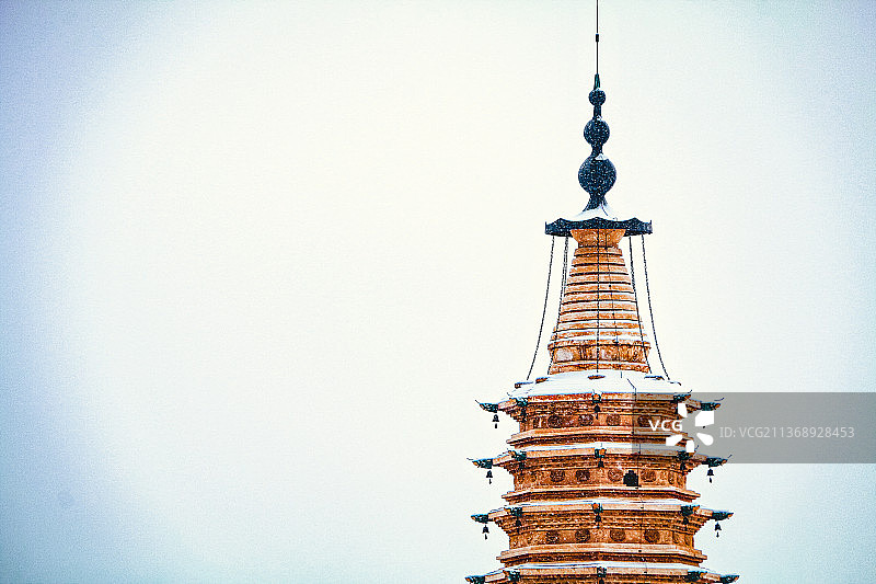 贺兰山拜寺口双塔雪后美景图片素材