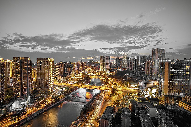 廊桥：位于四川省成都市九眼桥图片素材