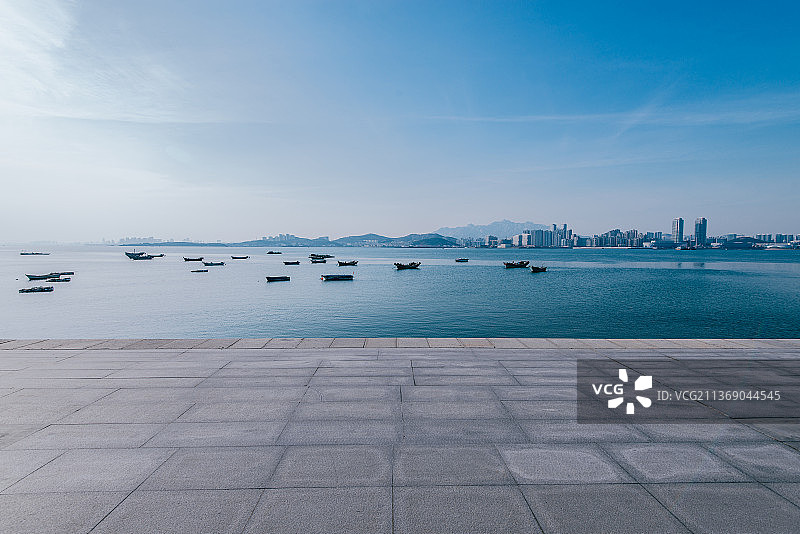 早晨的海边公园图片素材