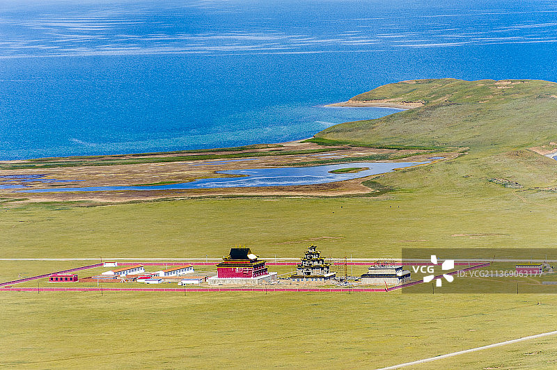 中国青海果洛鄂陵湖风光图片素材