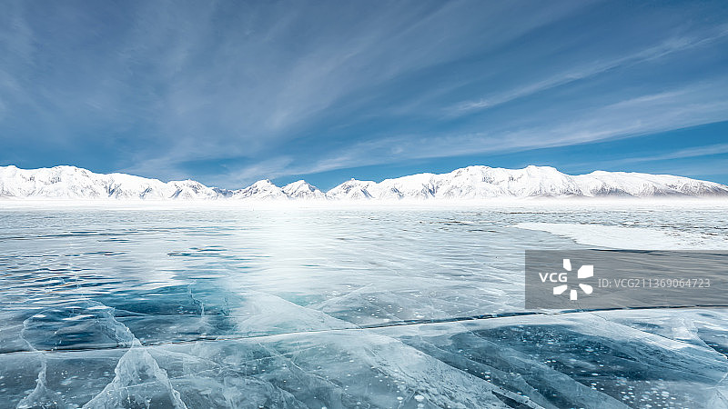 西藏户外冰面道路图片素材