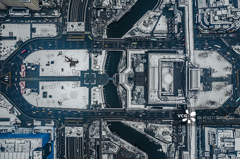 西安永宁门城墙雪景图片素材