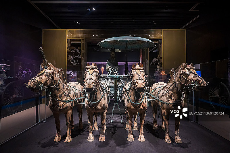 亚洲中国陕西省西安市咸阳秦始皇兵马俑博物馆秦始皇陵铜车马图片素材