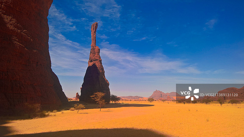 恩内迪高原抽象岩层，又称尖峰，乍得图片素材