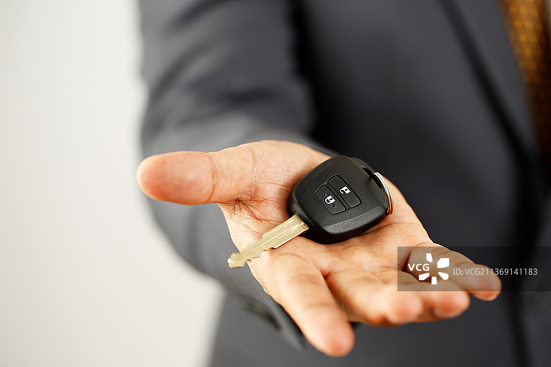 新车钥匙及优惠：展厅低息车贷图片素材