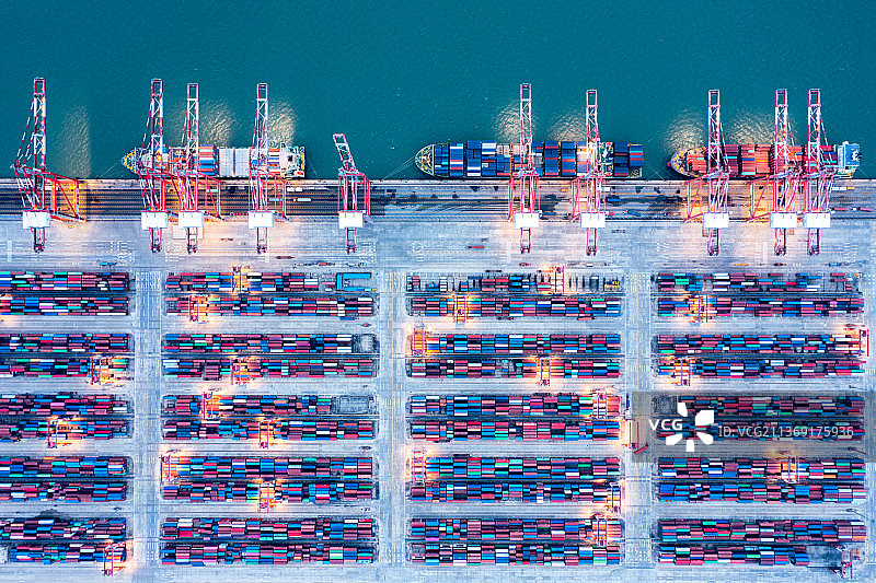 俯瞰广州南沙港码头图片素材