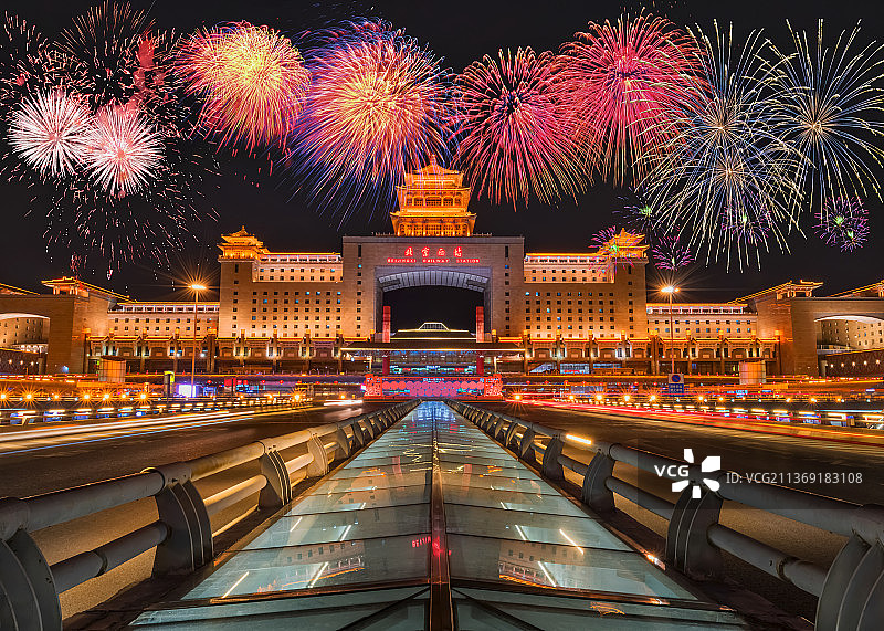 北京西站夜色图片素材