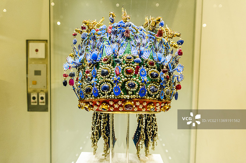 中国北京国家博物馆馆藏明万历孝端皇后凤冠图片素材