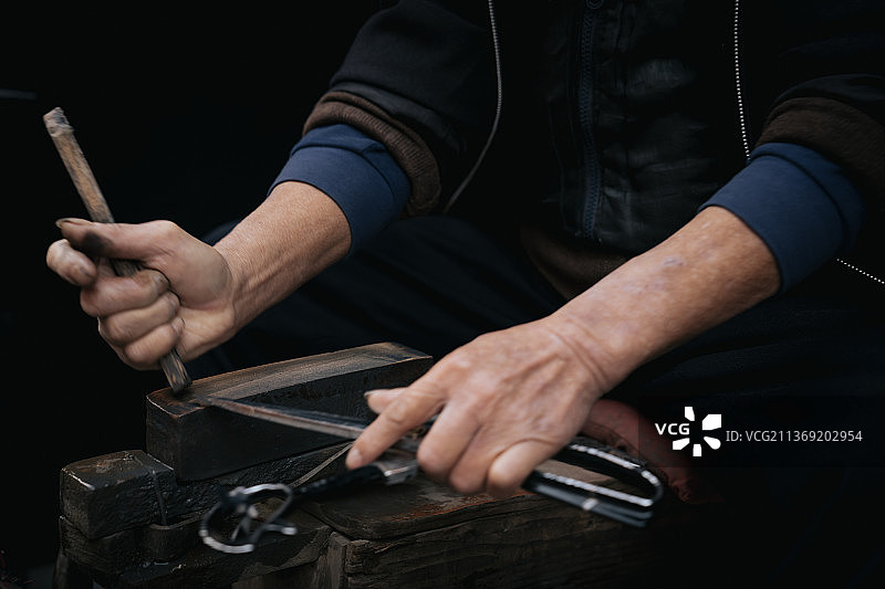 传统手工艺磨剪刀图片素材
