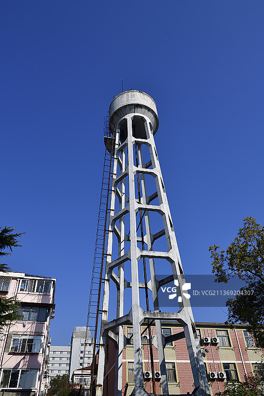 复古的水塔图片素材