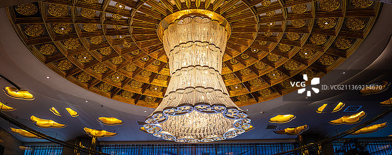 豪华水晶吊灯图片素材