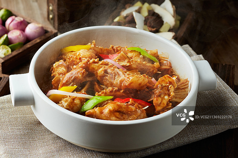 啫啫草鱼块图片素材