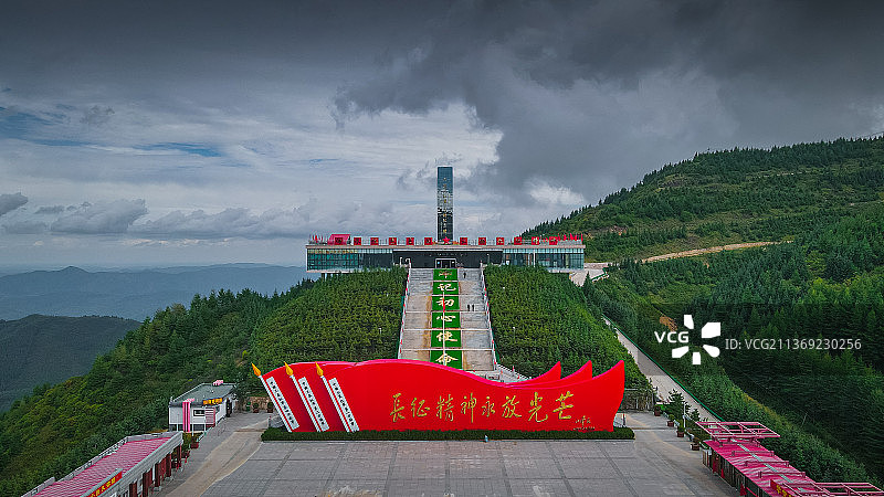 宁夏六盘山红军长征纪念亭图片素材