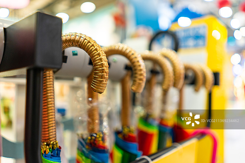 中国室内环境，公共区域的雨伞图片素材