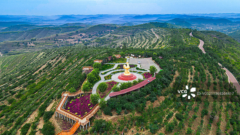 宁夏南部六盘山区彭阳旱作梯田图片素材