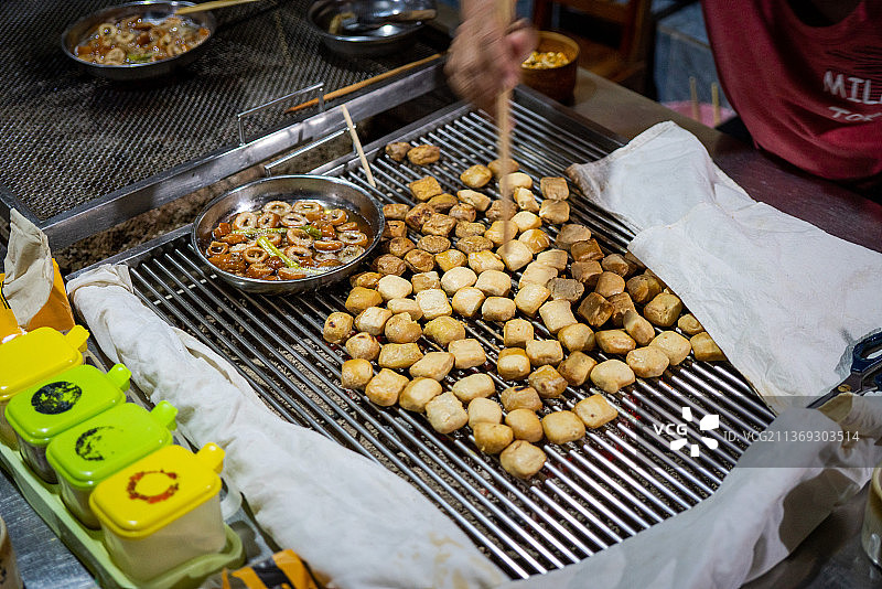 云南建水特色美食烧豆腐图片素材